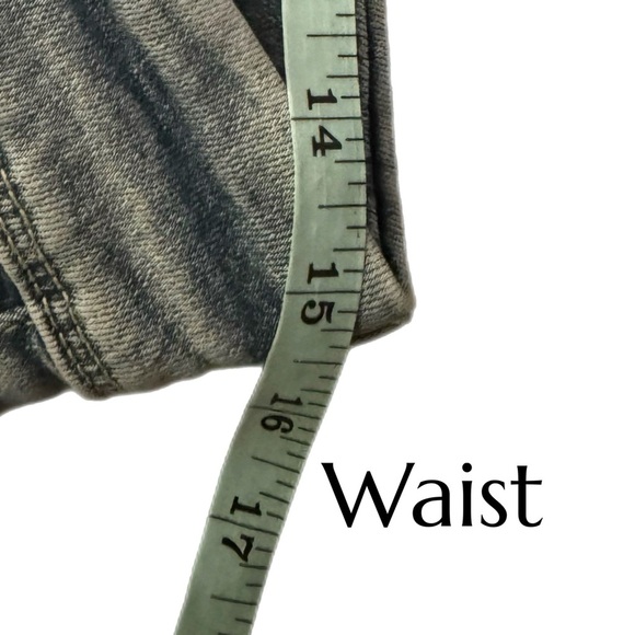 HUDSON Jeans Women’s Sz 8 Light Wash Straight Leg Flap Pockets Denim Mid Rise - Picture 7 of 10